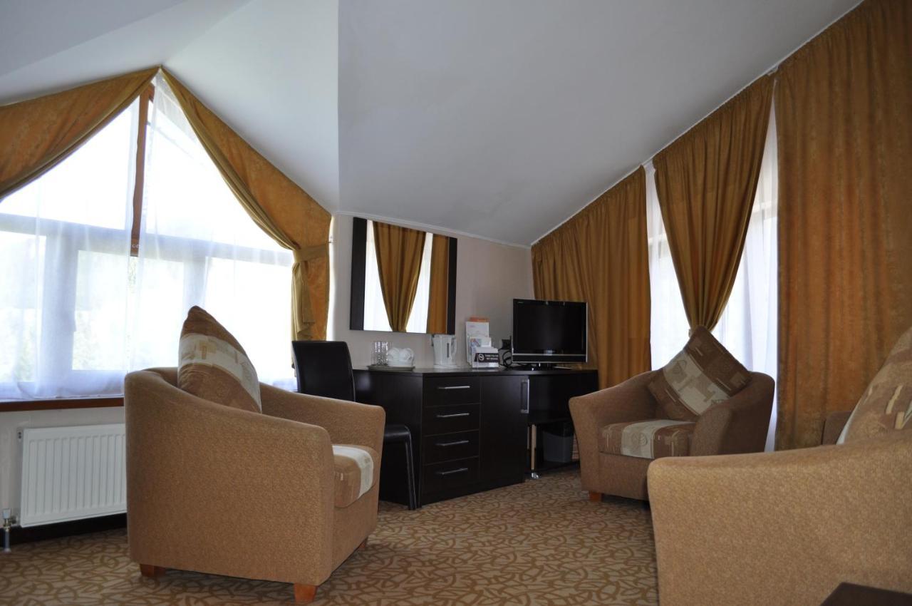 Kapriz Karakol Hotel Quarto foto